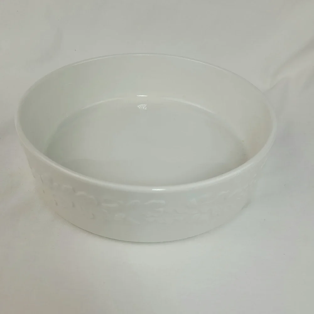 MSE Martha Stewart Everyday White China Oak Leaf Acorn Round Baking Dish 8in